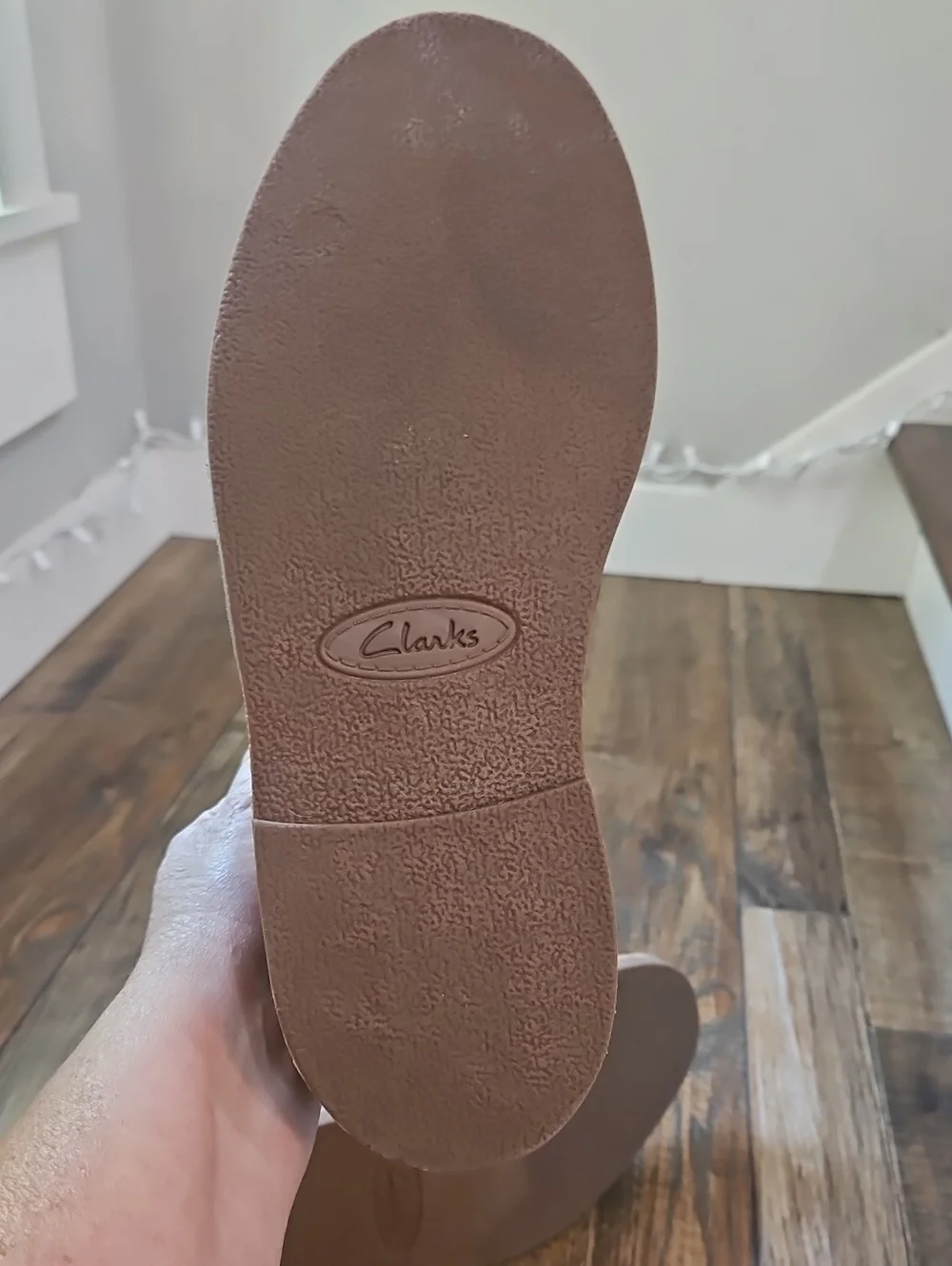 Clarks‎ Men's Brown Oil Rubbed (Bees wax) Leather Chukka Boot